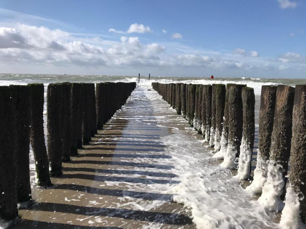 Bed & Breakfast Duinvilla Aan De Zee *